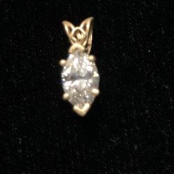 Beautiful Lady’s Yellow Gold Filegre Marqui 3/4 Carrot Pendant 
