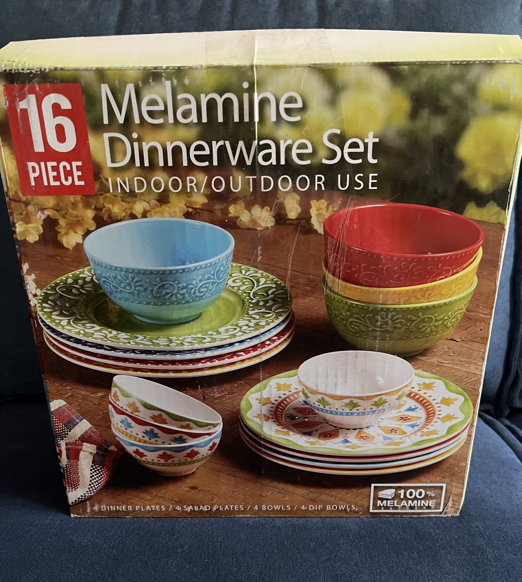 Melamine Indoor/Outdoor 16 Piece Dinnerware Set