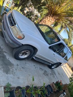 1995 ford explorer sport