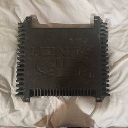 PUNCH  2100 WATTS  AMP