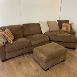 Robinson & Robinson Sectional Couch Sofa *Free Delivery*