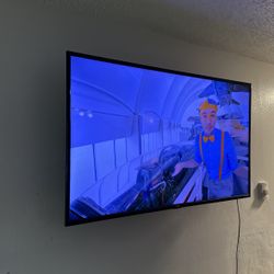 Roku Tv 65”