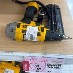 Dewalt Nailer 