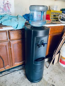 water cooler, see de