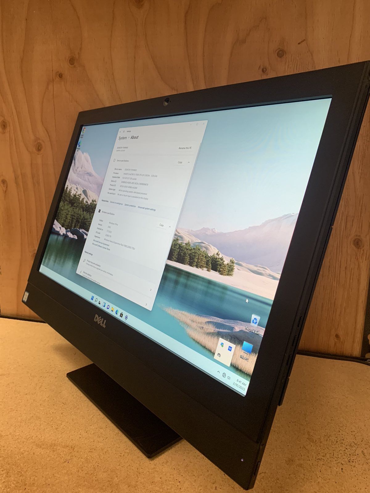 Dell All-in-One Computer - Windows 11 Pro