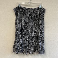 Pleated Floral Skirt FASHION BUG Size XXL (Size 18)