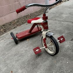 Radio Flyer Classic Tricycle