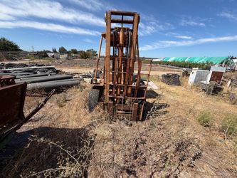 PHILIFT 4000 lb Yard Forklift — $4,000 OBO