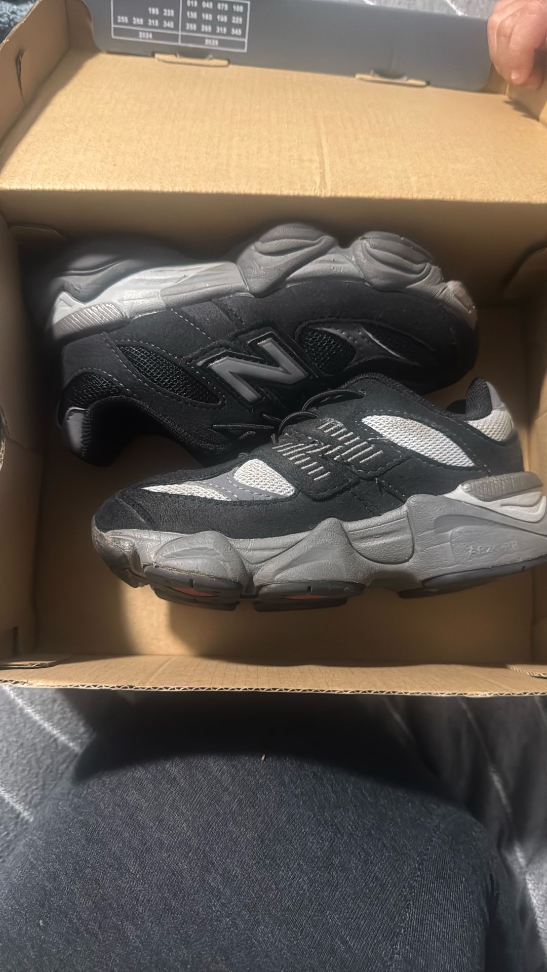 New Balance 9060