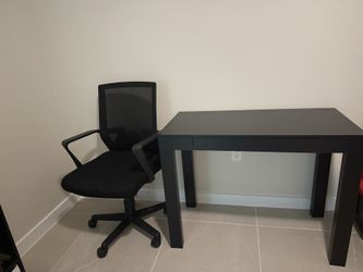 Desk & Chair 