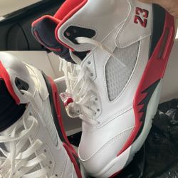 Fire red 5’s Size 10