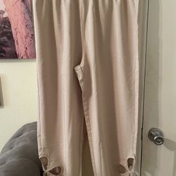 Plus Size Women’s stylish long capris with embellished sides size XL pre-owned