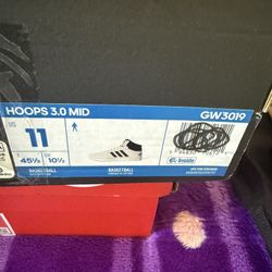 Adidas Hoops 3.0 Mid And Nike Court Visión Lo