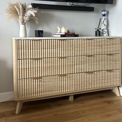 6 Drawer Dresser 