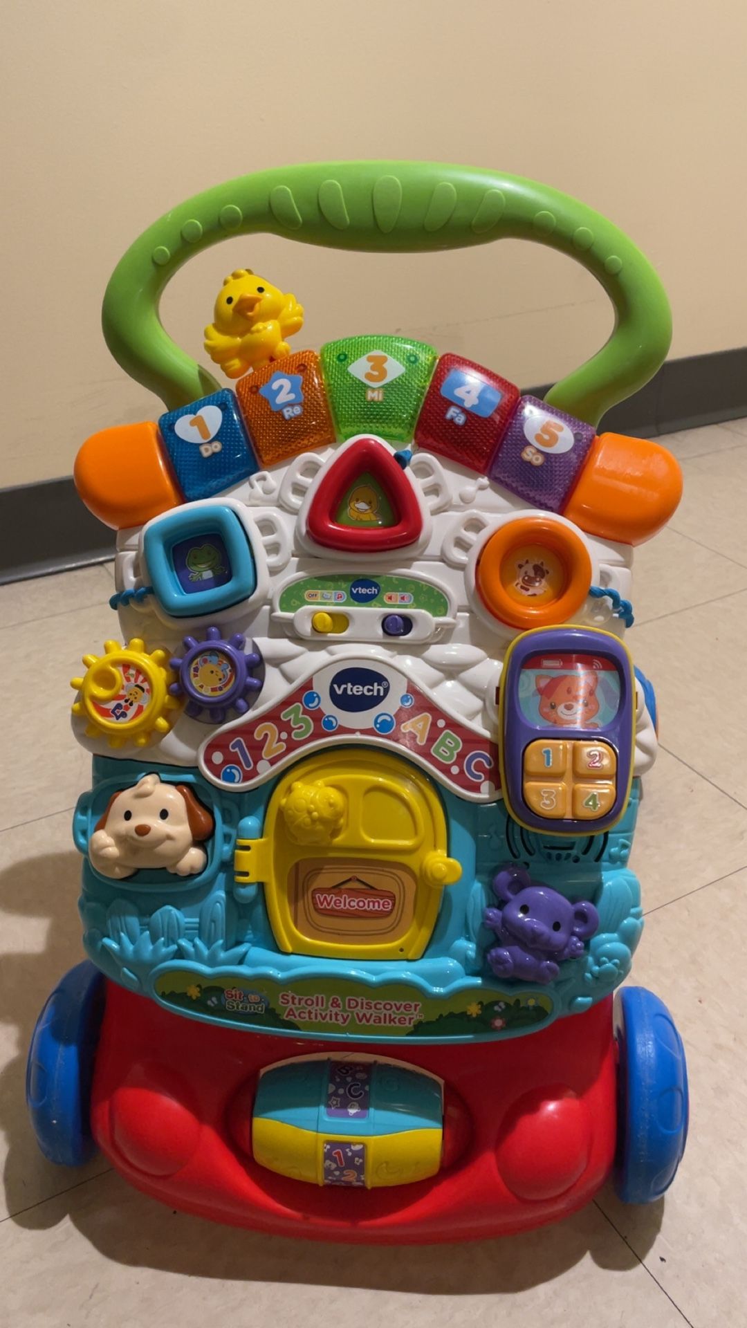 VTech Stroll & Discover Activity Walker with Accessories