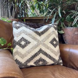 Loloi Wool Cotton Blend Kilim Set Pair Pillows 22 Square Boho Tufted Neutral Beige Cream Modern Geometric 