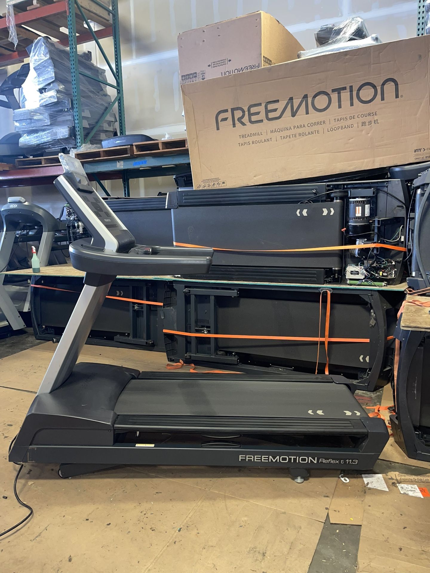 Freemotion Reflex T11.3 Treadmill for Sale in Portland OR OfferUp