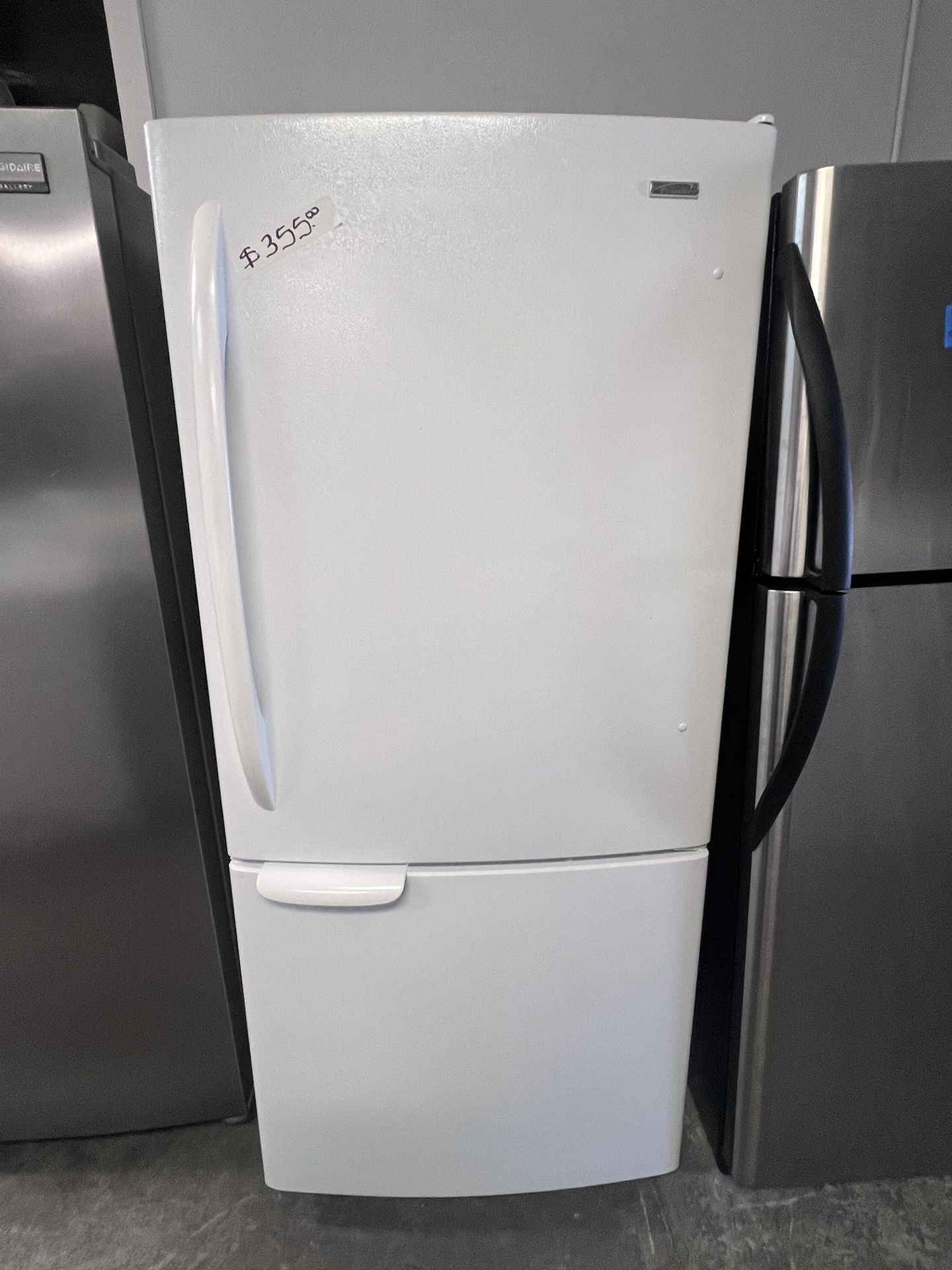 Bottom Freezer Refrigerator White 30 Inches Used 