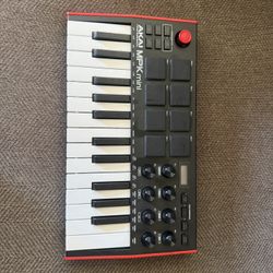 Akai MPK Mini Keyboard