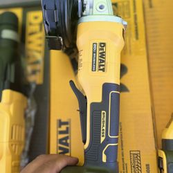 DEWALT Angle grinder