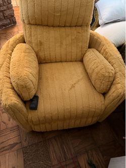Mechanical chair