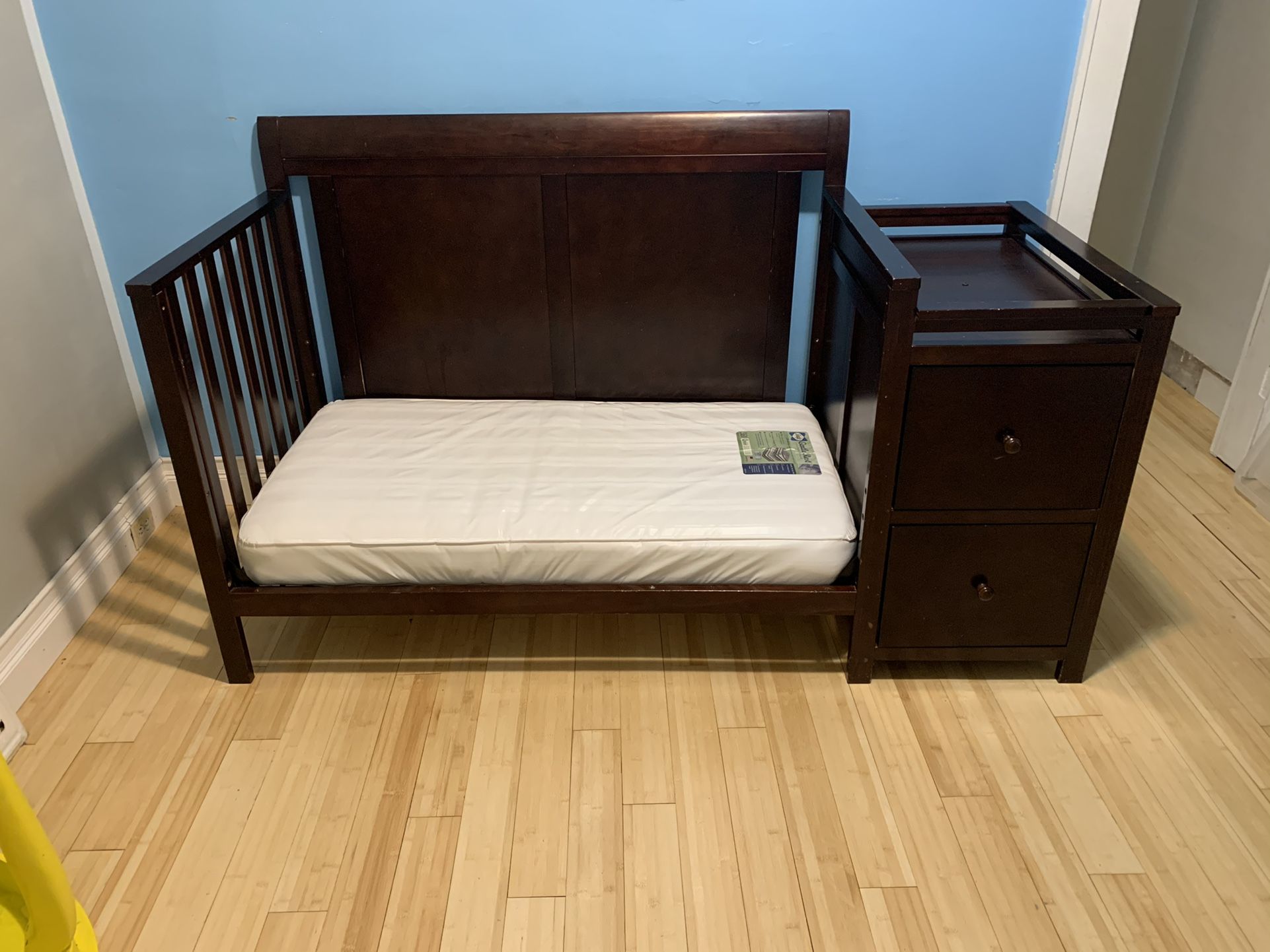 Childrens Crib, Changing table, Storage