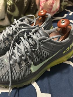 Nike Air Max Size 10 Athletic Shoes
