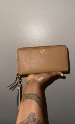 Brown Tory Burch  wristlet/wallet NEVER USED