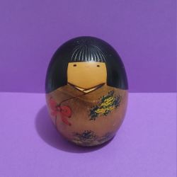 Vintage Kokeshi Doll  Usaburo Oval Kimono Girl Traditional Crafts Wooden 4"
