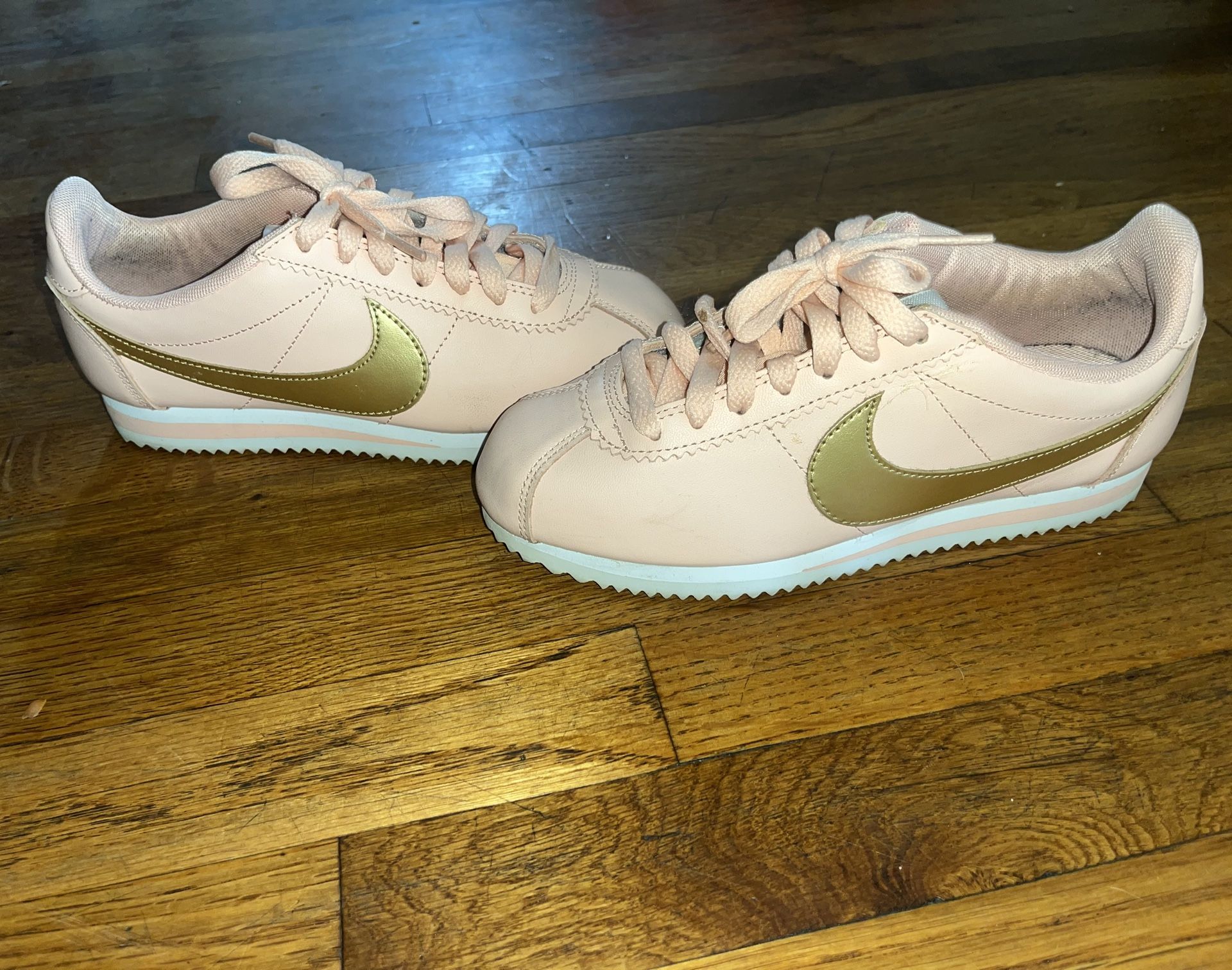 Pink and gold cortez clearance