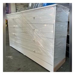 8 Drawer Dresser 