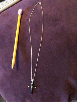 Sterling silver kneclace $25