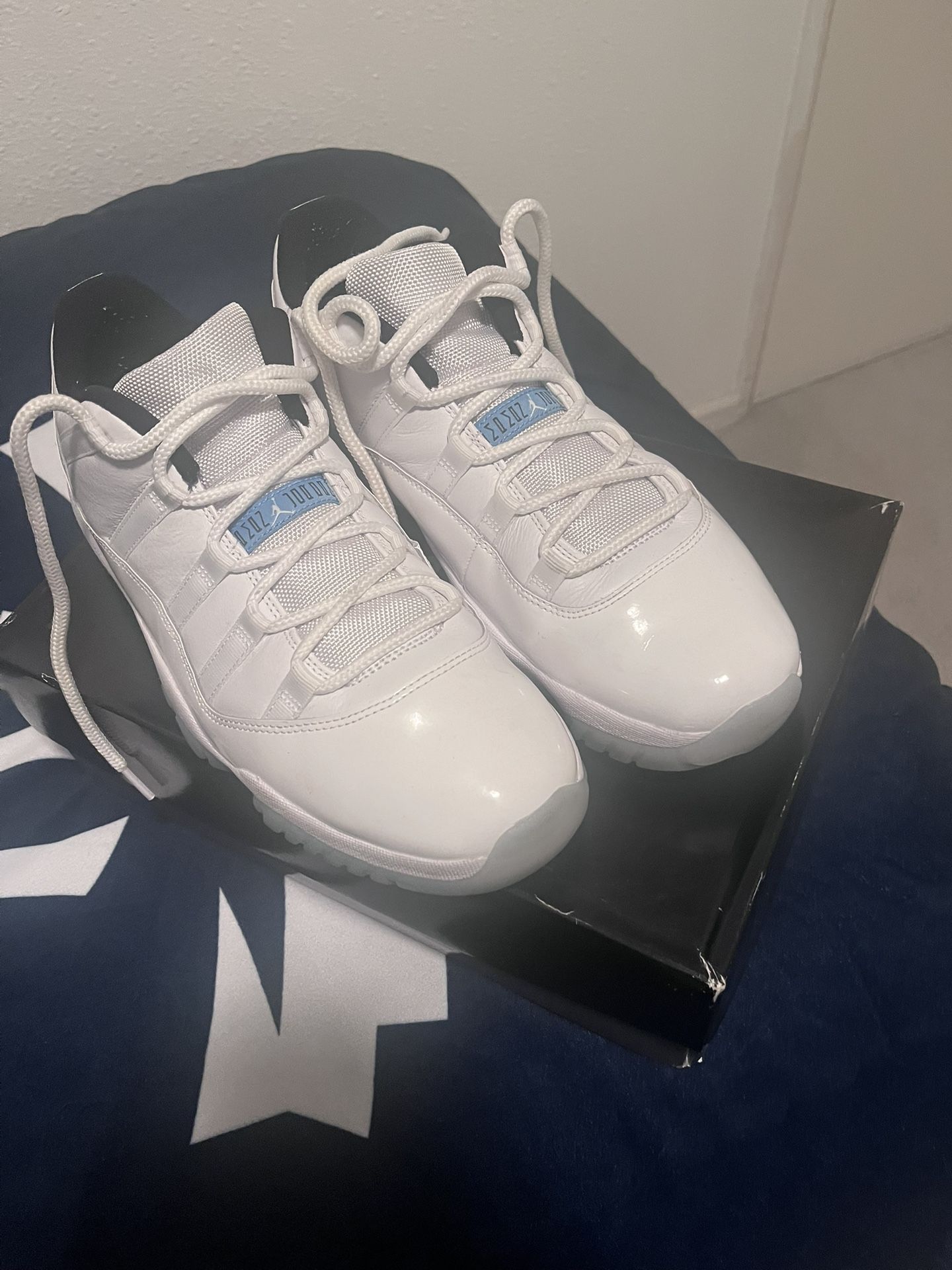 Jordan 11 Legend Blue Low