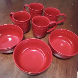 Platos Hondos  Y Tazas  Buen Tamaño