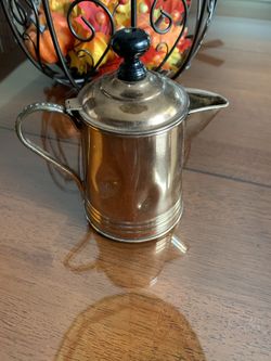 Small vintage teapots