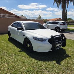 Ford Taurus 