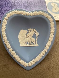 New Wedgewood England J1006 Heart Tray Excel XL-23 Blue Pegasus with Bellerophon 4.5” x 4”. Marked on back. New In box.