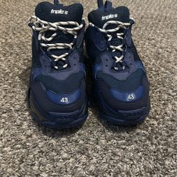 Balenciaga triple S blue