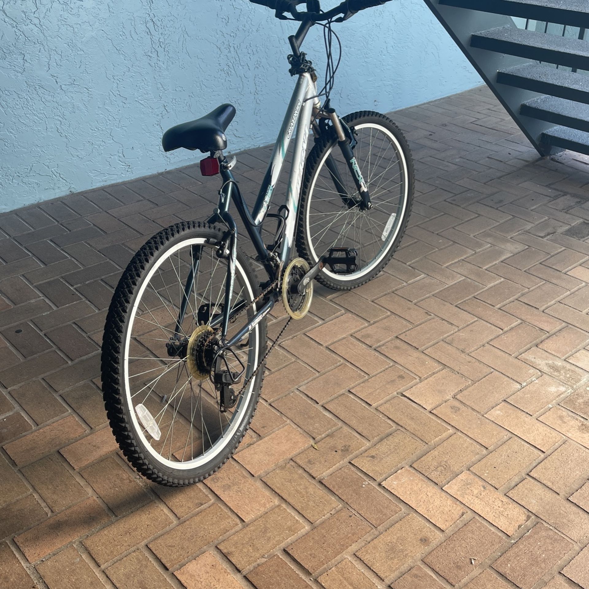One Lady’s Bike Size26 Good Condition Brakes Tire Ec Ec