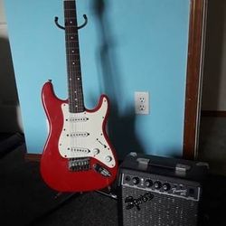 Fender Squier Mini Guitar No Amp Sorry