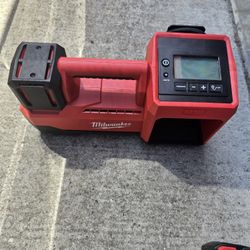 Milwaukee Tire Inflator 