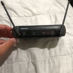 Shure  Receiver 