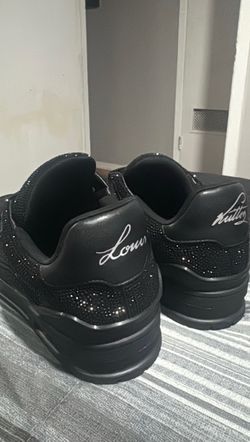 Shoe