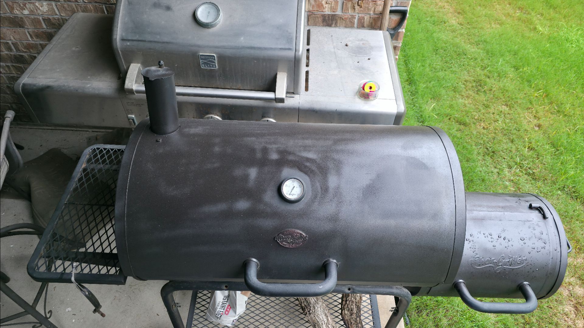 BBQ Grill w/ side smoker