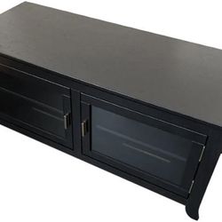 Modern 50" TV Stand – 2 Doors, 2 Shelves – Excellent condition