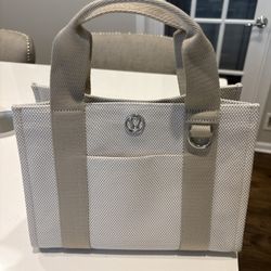 Brand New Lulu Lemon Bag!! 