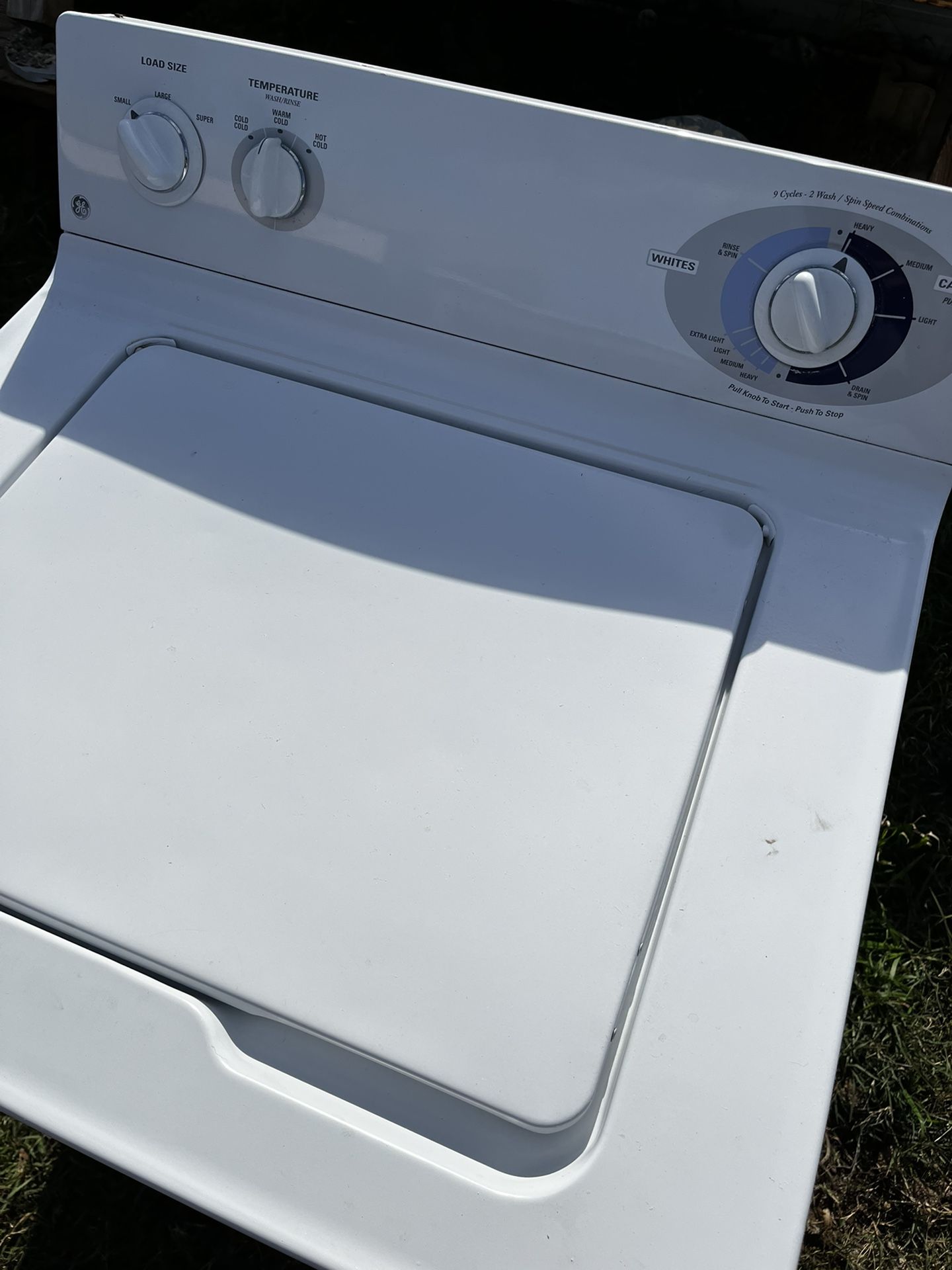 GE top load washer and dryer set
