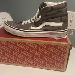 Vans Men’s 7 Women’s 8.5
