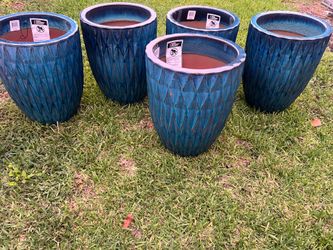 Flower pots