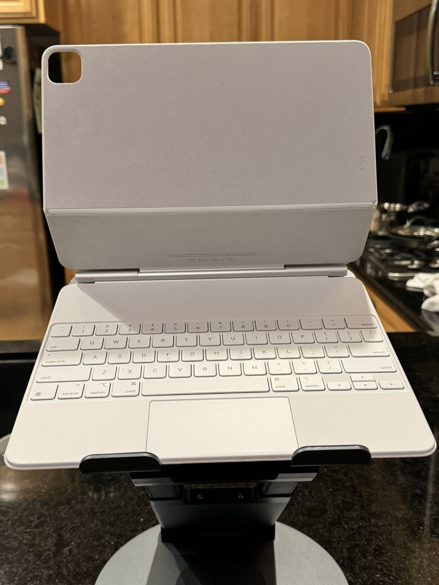 Magic Keyboard for IPad Pro 12.9 inch (6th gen) - white